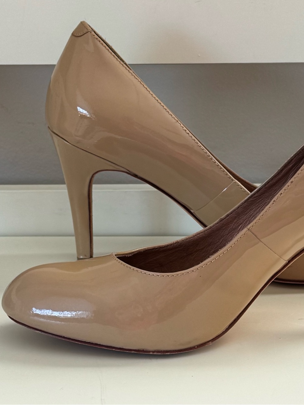 CORSO COMO Nude Tan Patent Leather Heels 8.5 M Made in Italy TEMPORARY SALE!